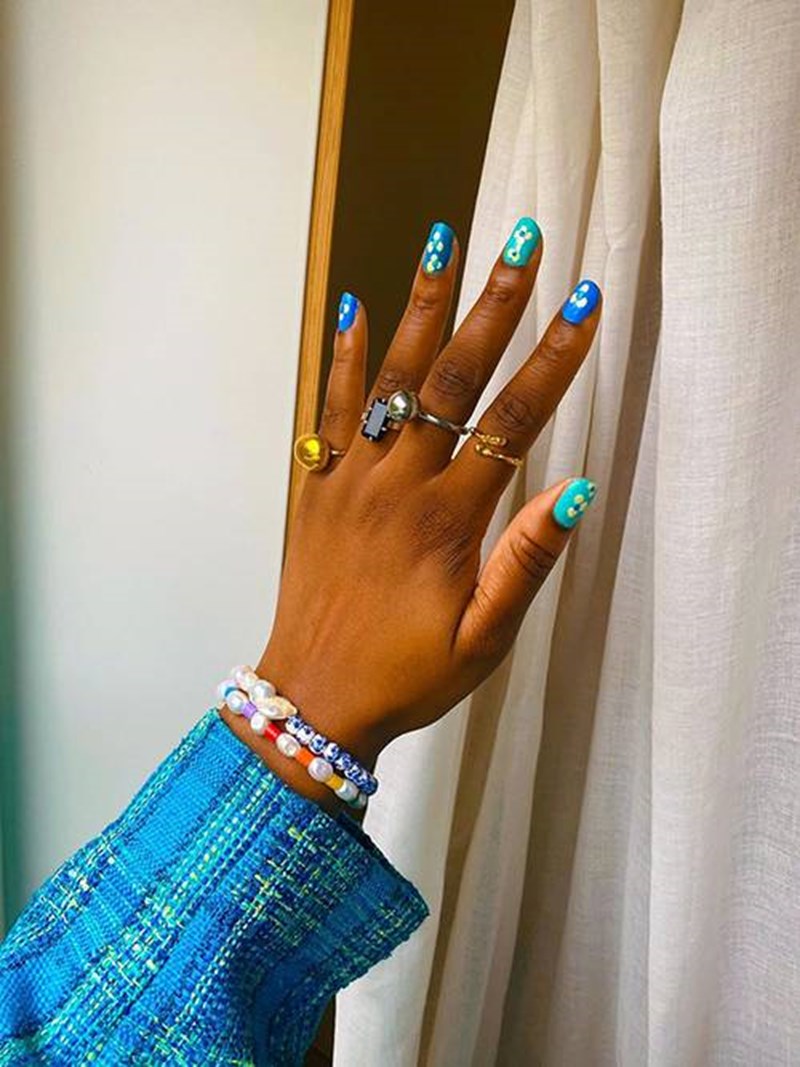 Αυτά είναι τα χρώματα που επιλέγουν για το μανικιούρ τους τα πιο stylish κορίτσια τώρα - εικόνα 4