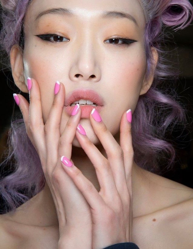 Barbie Girl: Τα αγαπημένα μας beauty looks τώρα είναι ροζ! - εικόνα 5