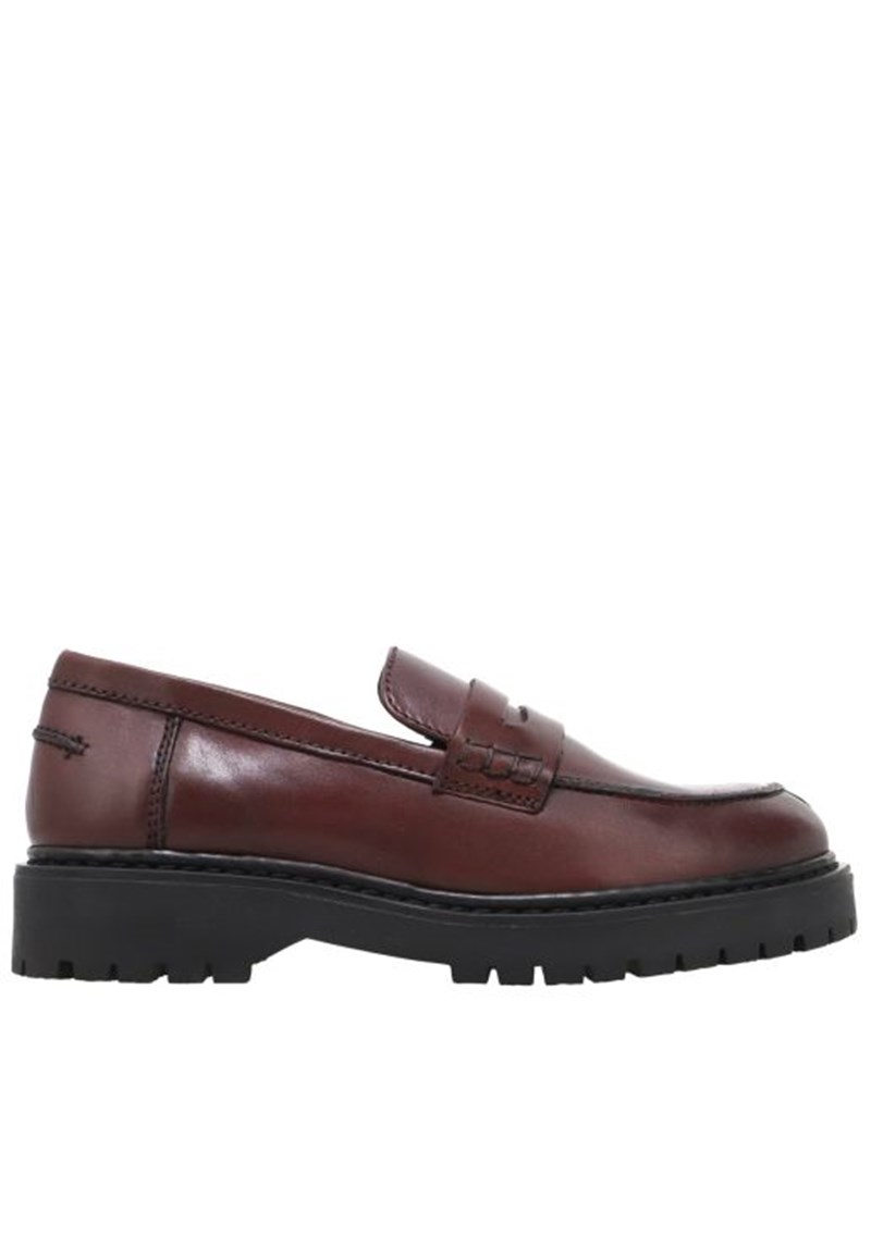 10 chunky loafers για να κάνεις τα πρώτα βήματα προς το φθινόπωρο - εικόνα 6