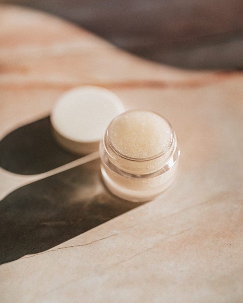 Lip oils VS lip balms: Ποια είναι η διαφορά τους; - εικόνα 2