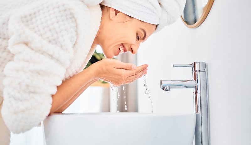4 steps για την περιποίηση της λιπαρής επιδερμίδας - εικόνα 1