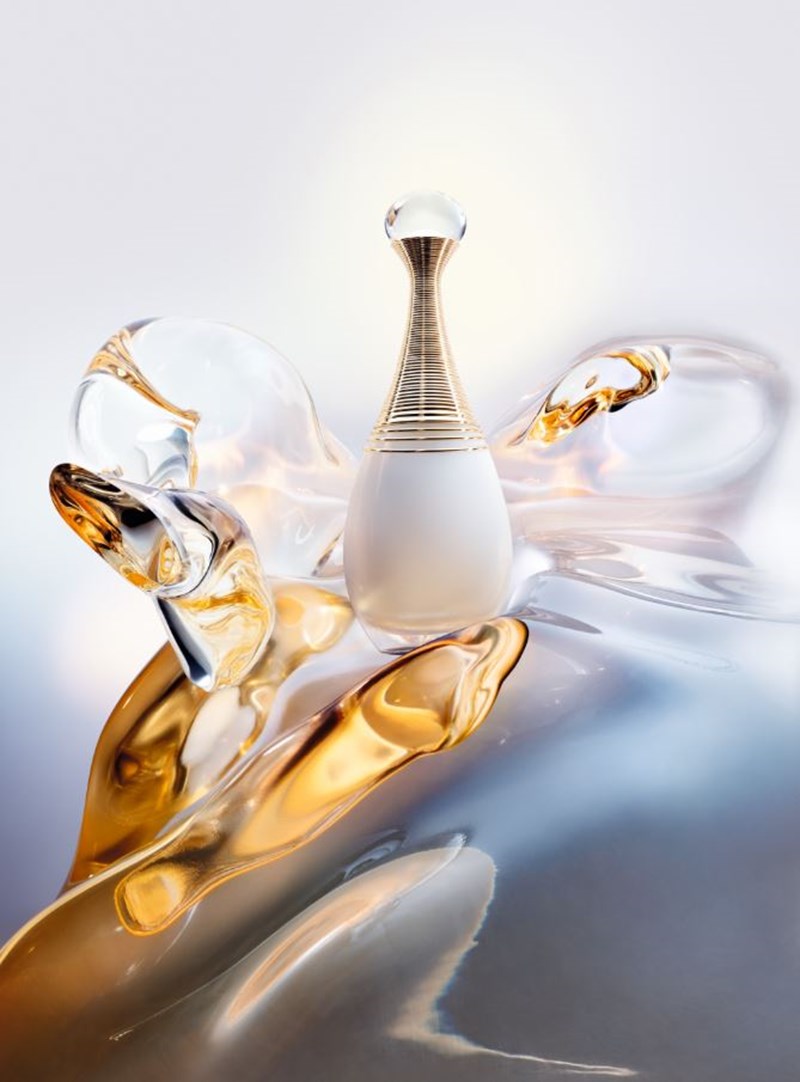 Μία εξερεύνηση στα ενδότερα της ψυχής: Οι editors του ELLE.gr αποκαλύπτουν το δικό τους παράθυρο στην ευτυχία - εικόνα 3