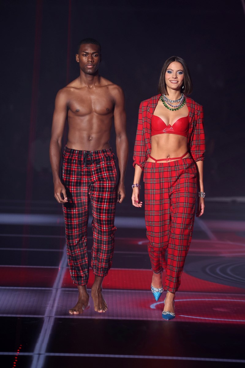 ‘’The Sound of Tezenis’’: Το fashion show που μετατράπηκε σε ένα τεράστιο dancefloor - εικόνα 3
