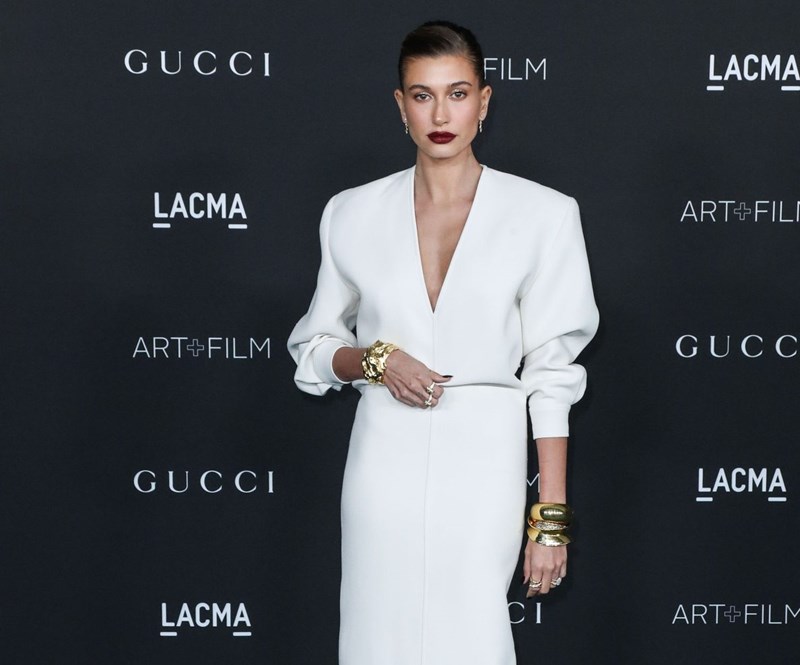 Hailey Bieber 