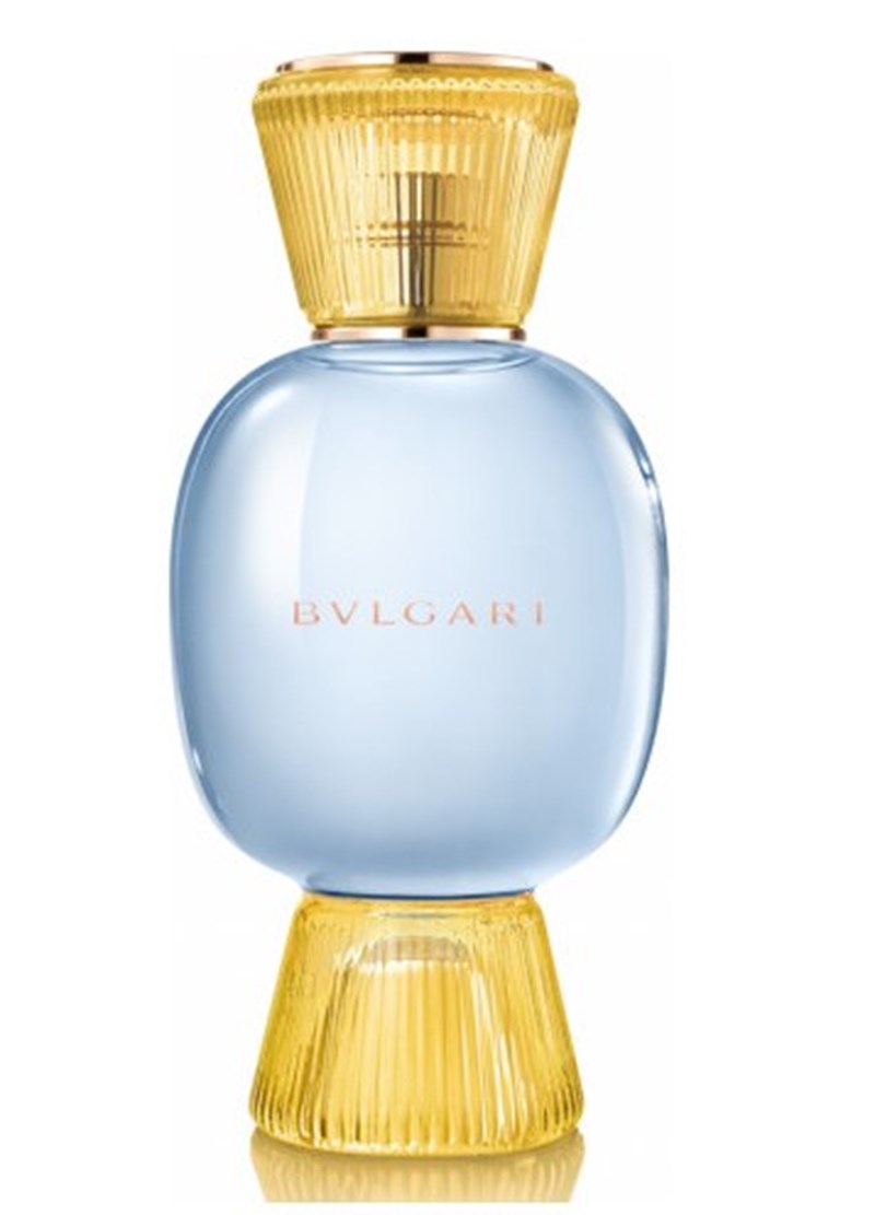 Stardust: 10 προϊόντα ομορφιάς που γεμίζουν με αστερόσκονη την beauty routine μας - εικόνα 5