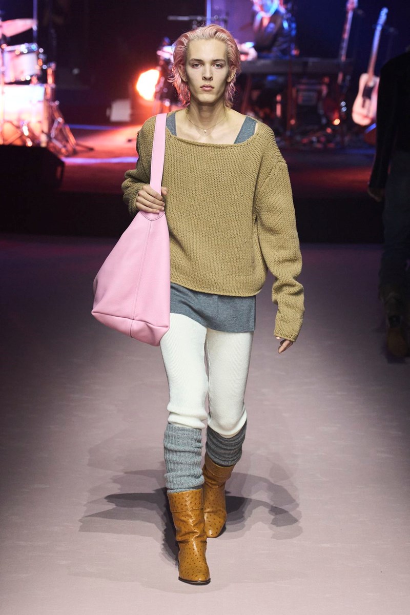 Gucci Menswear FW 2023: Ποιο είναι το μήνυμα που θέλει να περάσει ο οίκος μετά την αποχώρηση του Alessandro Michele; - εικόνα 3