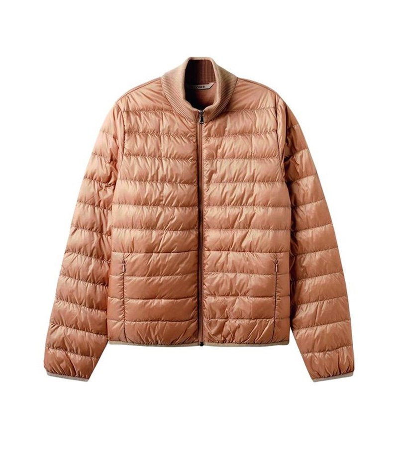 Τα αφράτα puffer jackets που θέλουμε να φορέσουμε τις κρύες μέρες στην πόλη - εικόνα 11
