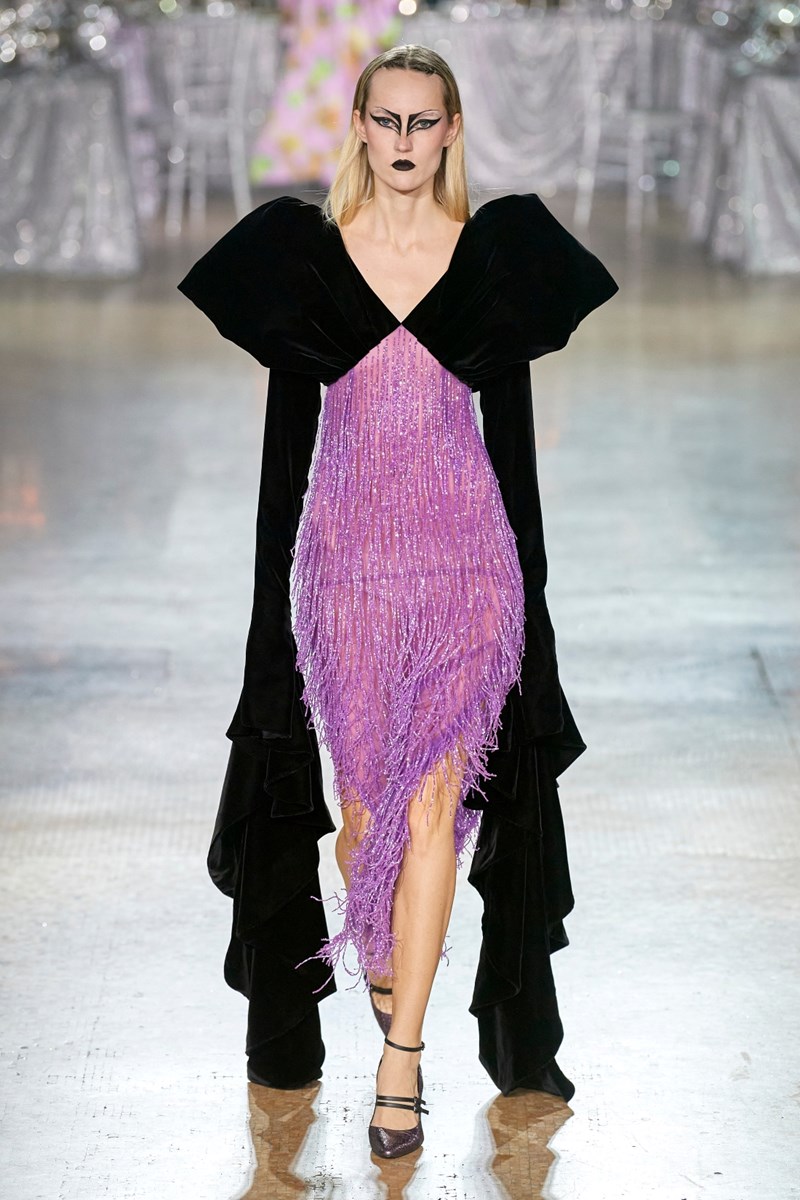 Αυτά είναι τα καλύτερα looks από τα catwalks της εβδομάδας μόδας της Νέας Υόρκης για τη σεζόν FW23 - εικόνα 6