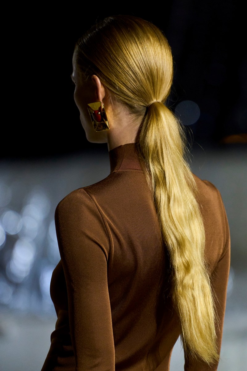 Μαλλιά στην τρίχα: 4 hair trends που θα πρωταγωνιστήσουν τη σεζόν SS23 - εικόνα 2