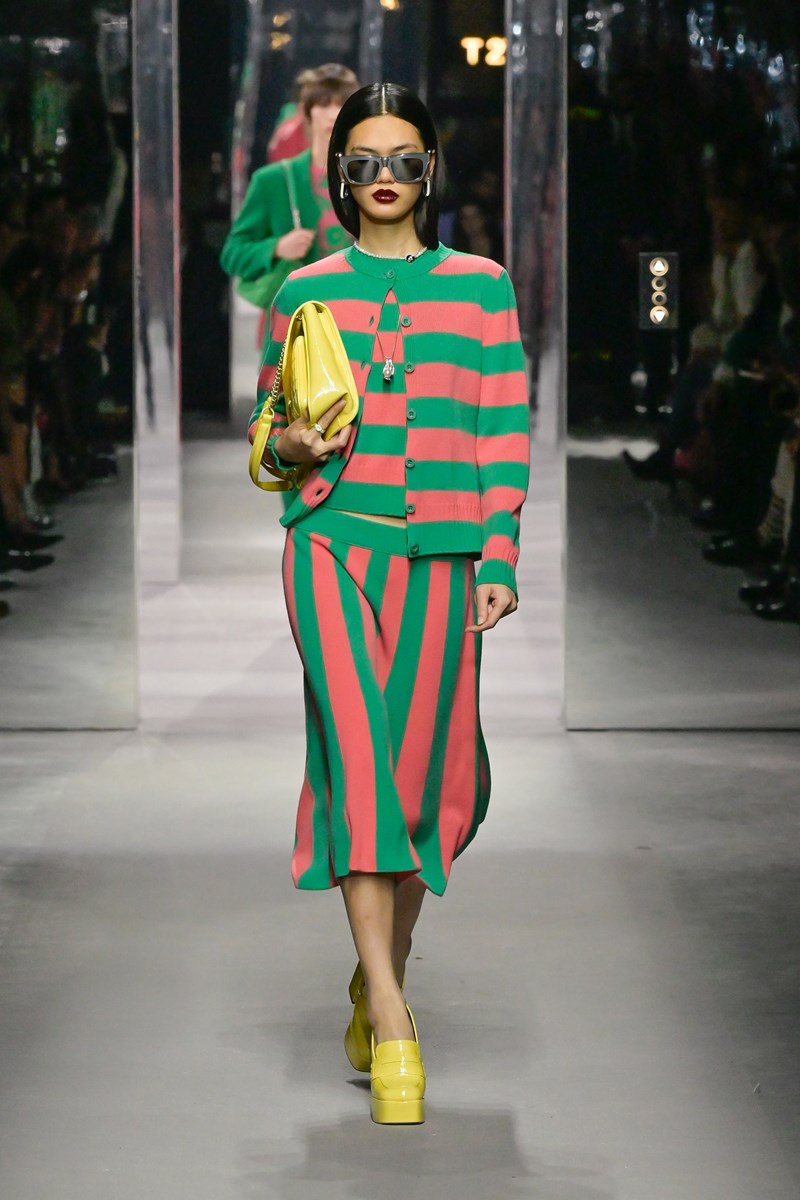 United Colors of Benetton: Η νέα FW23 - 24 του Andrea Incontri αποτελεί μια σύνθεση της βιομηχανικής κληρονομιάς της Benetton - εικόνα 2