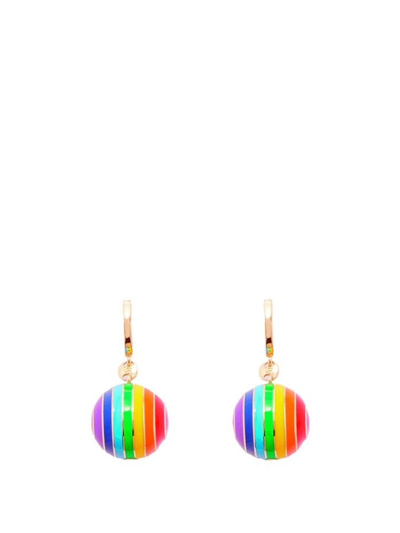 Rainbow euphoria: Οι ρίγες του ουράνιου τόξου τυλίγουν φορέματα, πλεκτά και αξεσουάρ - εικόνα 9