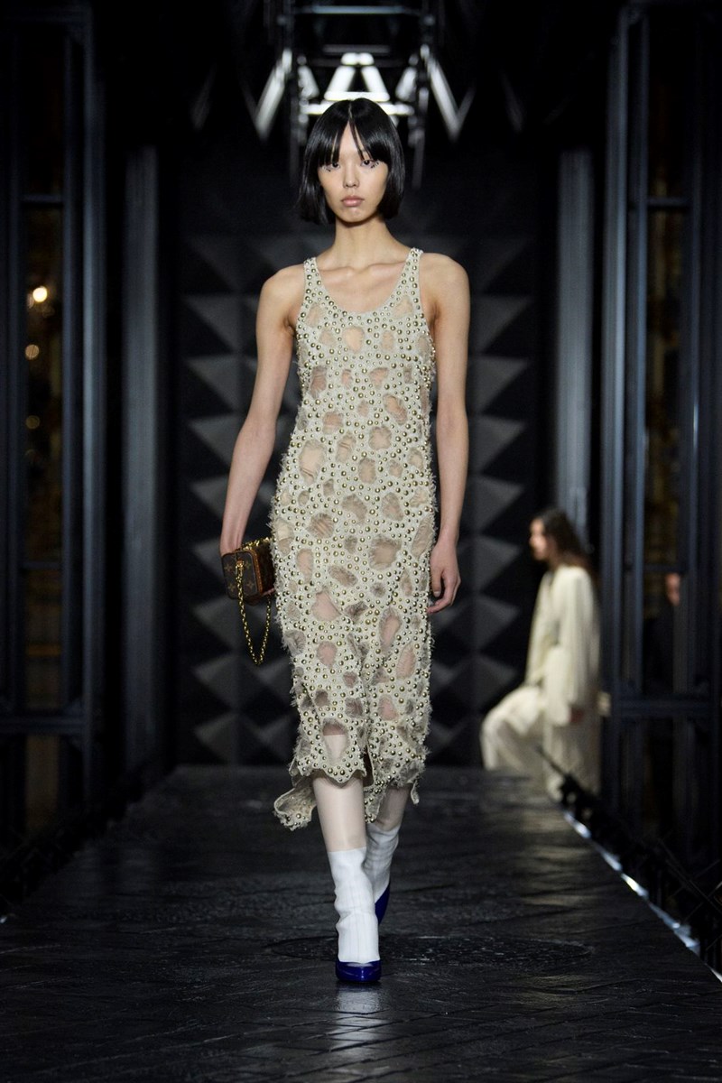 montelo_sto_catwalk_tis_louis_vuitton_gia_ti_syllogi_FW23