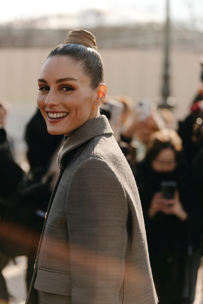 Paris Fashion Week: Τα beauty looks που έχουμε ξεχωρίσει στο street style μέχρι στιγμής - εικόνα 8