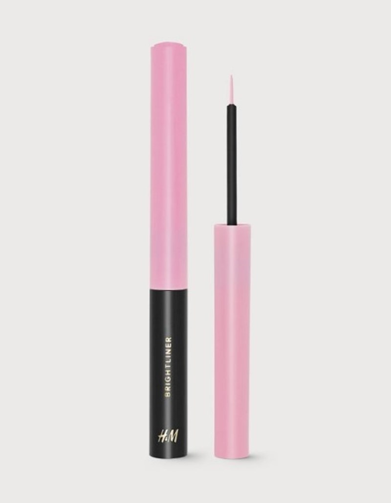 H Hailey Bieber το επιβεβαιώνει: Τα χρωματιστά eyeliners είναι και φέτος το απόλυτο trend - εικόνα 6