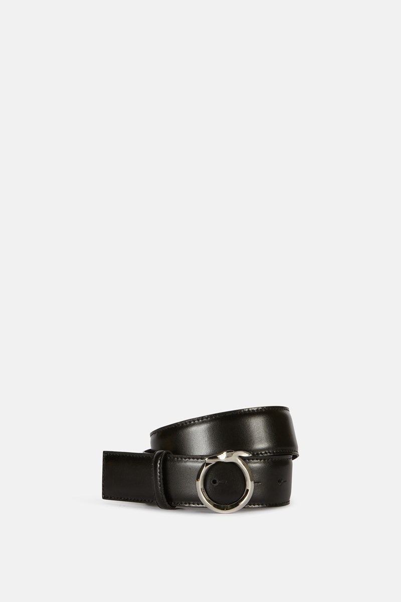 Η γυναικεία συλλογή της Trussardi για τη σεζόν SS23 επαναπροσδιορίζει τη θηλυκότητα - εικόνα 13