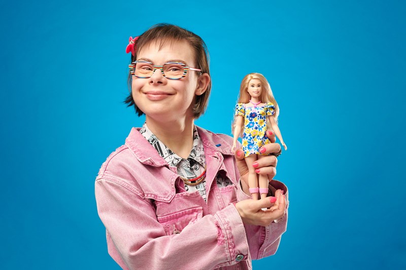 Η Mattel κυκλοφόρησε την πρώτη Barbie με σύνδρομο Down - εικόνα 2