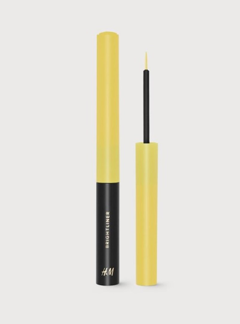 Η απόχρωση στο eyeliner θα κάνει τα beauty looks του καλοκαιριού, ανάρπαστα - εικόνα 2