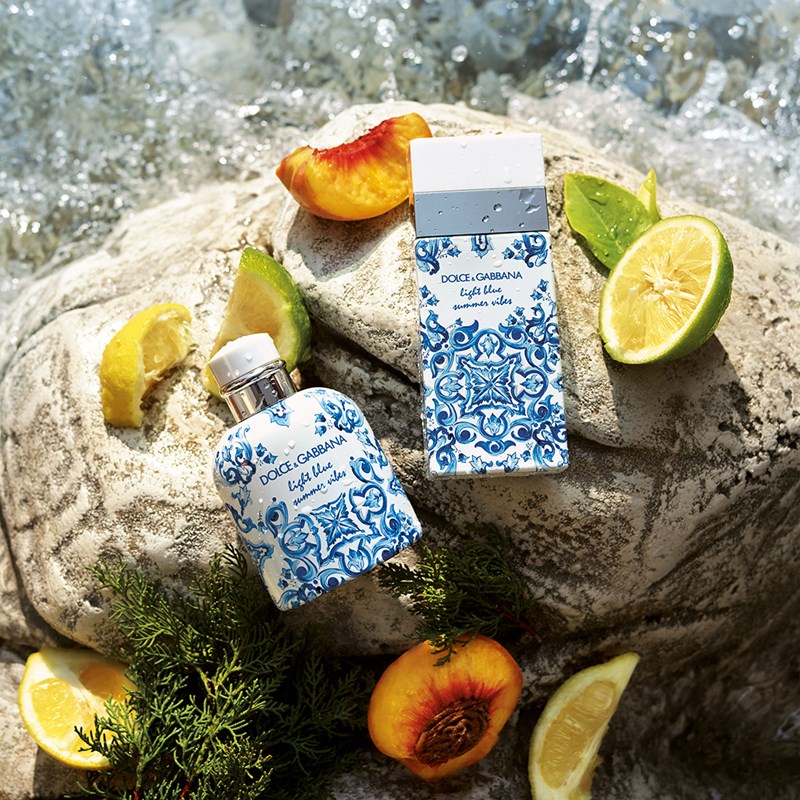 Light Blue Summer Vibes: Αυτά τα αρώματα μυρίζουν καλοκαίρι - εικόνα 1