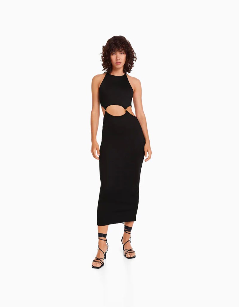 mavro_halter_forema_me_krikous_stin_koilia_bershka