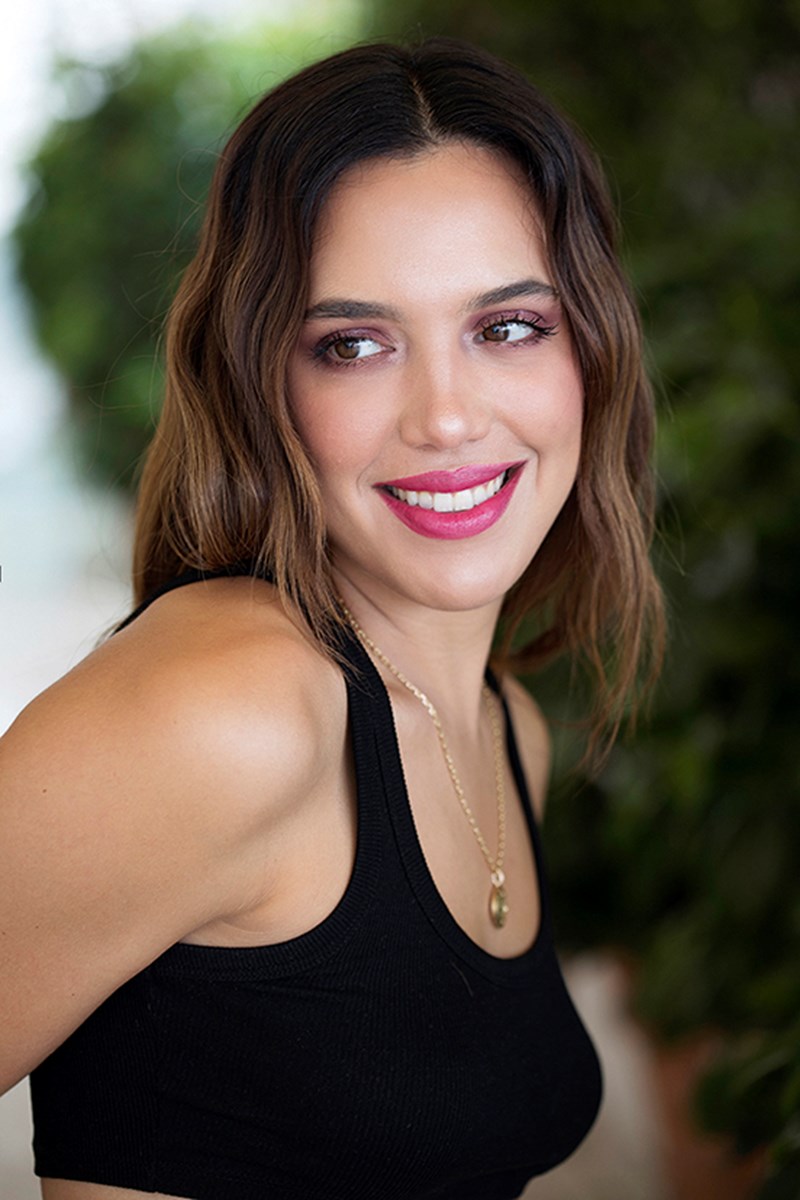 Δείτε step by step πώς τέσσερα διαφορετικά it girls δημιουργούν η κάθε μία το δικό της Sur Mesure μακιγιάζ - εικόνα 11