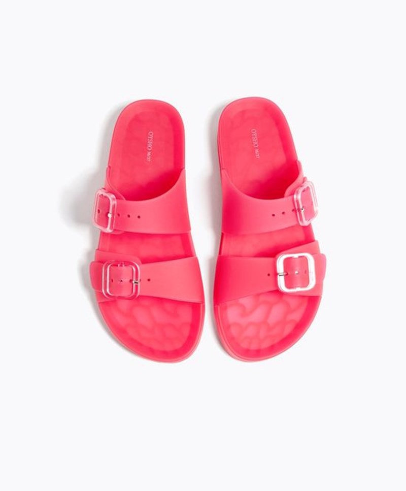 Οι stylish σαγιονάρες και τα ιδιαίτερα slides που δεν θα χορταίνεις να φοράς στην παραλία - εικόνα 6