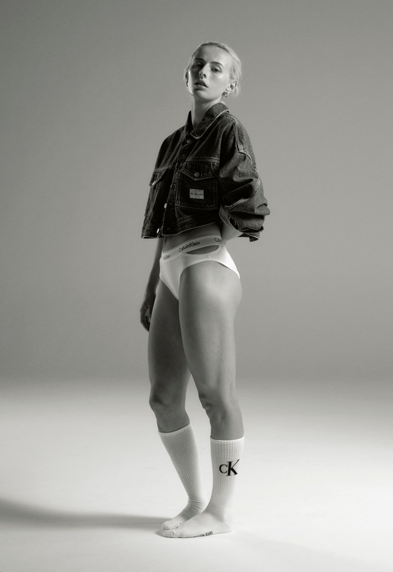 Calvin Klein: Παρουσιάζει τις αθλήτριες Alex Morgan, Chloe Kelly, Kenza Dali, Mana Iwabuchi  και Mary Fowler στην τελευταία της καμπάνια "Calvins or nothing" - εικόνα 2