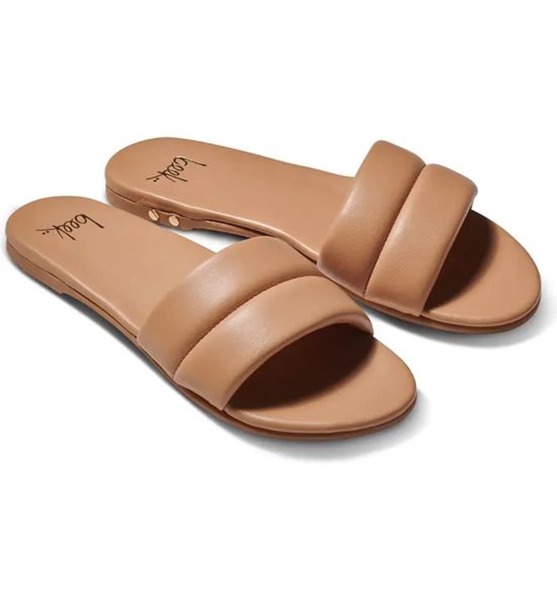 Οι stylish σαγιονάρες και τα ιδιαίτερα slides που δεν θα χορταίνεις να φοράς στην παραλία - εικόνα 7