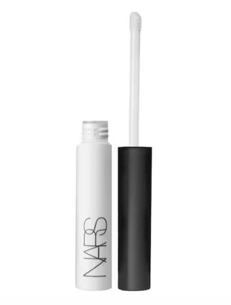 Eye Shadow Primer: Το προϊόν που θα κρατήσει σταθερές τις σκιές ματιών ακόμα και στις πιο υψηλές θερμοκρασίες - εικόνα 3