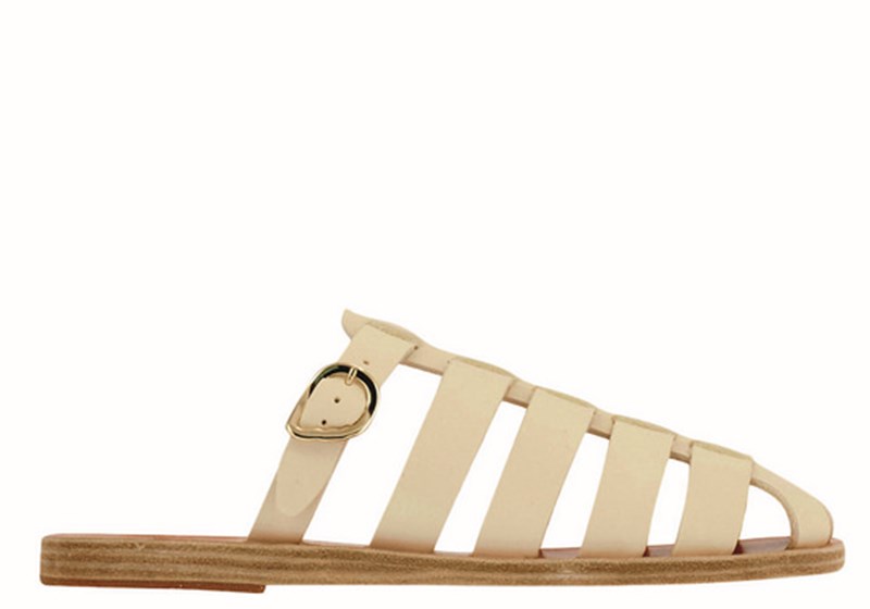 Navy look: Τι θα φορούσες αν έκανες διακοπές με σκάφος - εικόνα 7