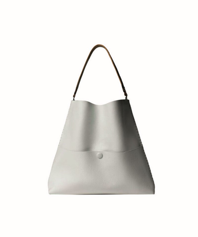 Navy look: Τι θα φορούσες αν έκανες διακοπές με σκάφος - εικόνα 22