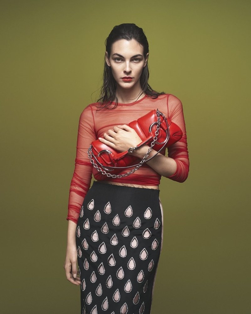Gucci FW 2023: Η νέα καμπάνια οραματίζεται τα αναβαθμισμένα φθινοπωρινά looks και επανασυστήνει την ιστορική τσάντα Horsebit Chain - εικόνα 6