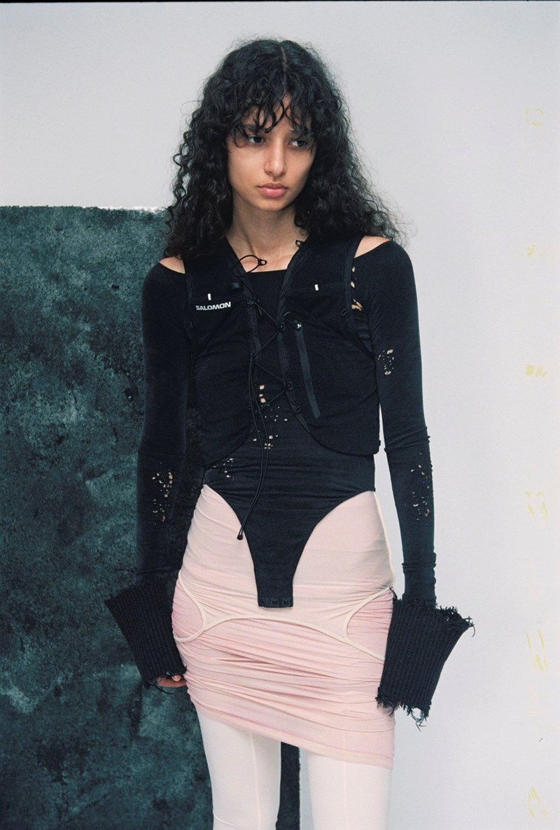 MM6 Maison Margiela x SALOMON: Τα αθλητικά items αποκτούν luxury εμφάνιση και progressive σχεδιασμό - εικόνα 1