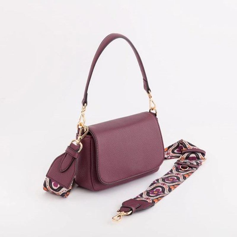 Ετοιμάζεσαι για ταξίδι; Ανακαλύψαμε 8 stylish crossbody τσάντες που κοστίζουν κάτω από 50 ευρώ - εικόνα 4