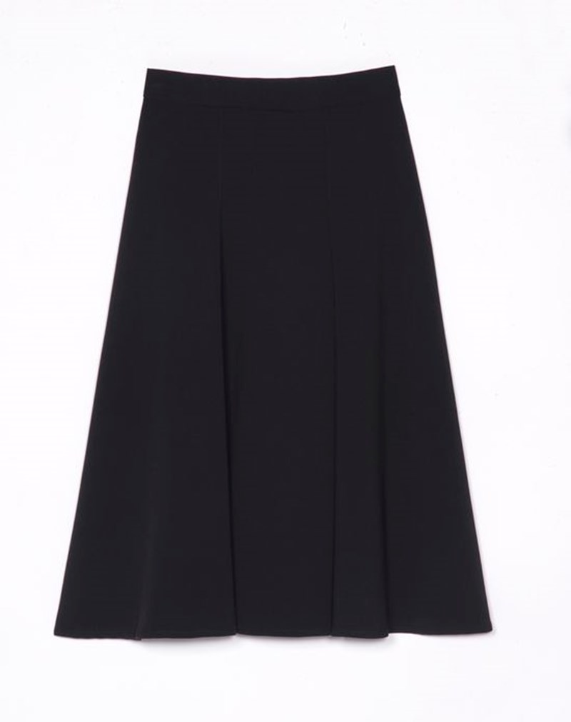 Outfits για το γραφείο: Αυτά είναι τα items που δεν πρέπει να λείπουν από την γκαρνταρόμπα σου - εικόνα 20