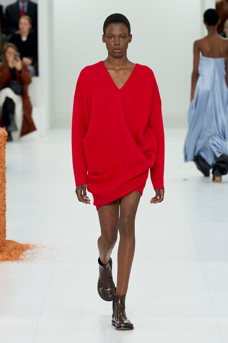 Οι fashion experts σού δείχνουν πώς να φορέσεις το πουλόβερ αυτή τη σεζόν - εικόνα 2