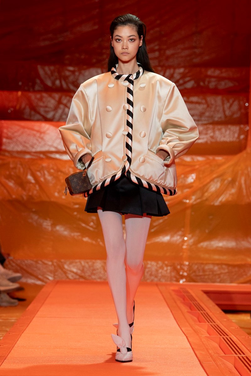 Louis Vuitton SS24: Η εμπειρία του ταξιδιού μέσα από τα μάτια του Nicolas Ghesquière - εικόνα 21