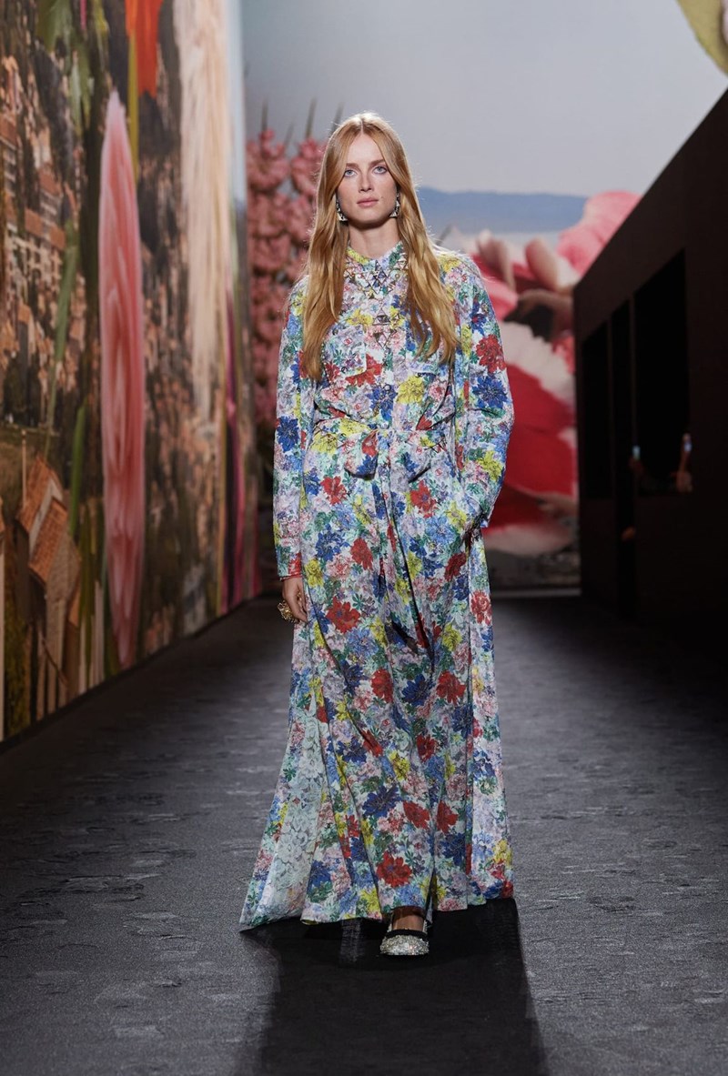 Chanel SS24: Η ανεπιτήδευτη συλλογή της Virginie Viard λειτούργησε ως ένα καλοκαιρινό αεράκι - εικόνα 24