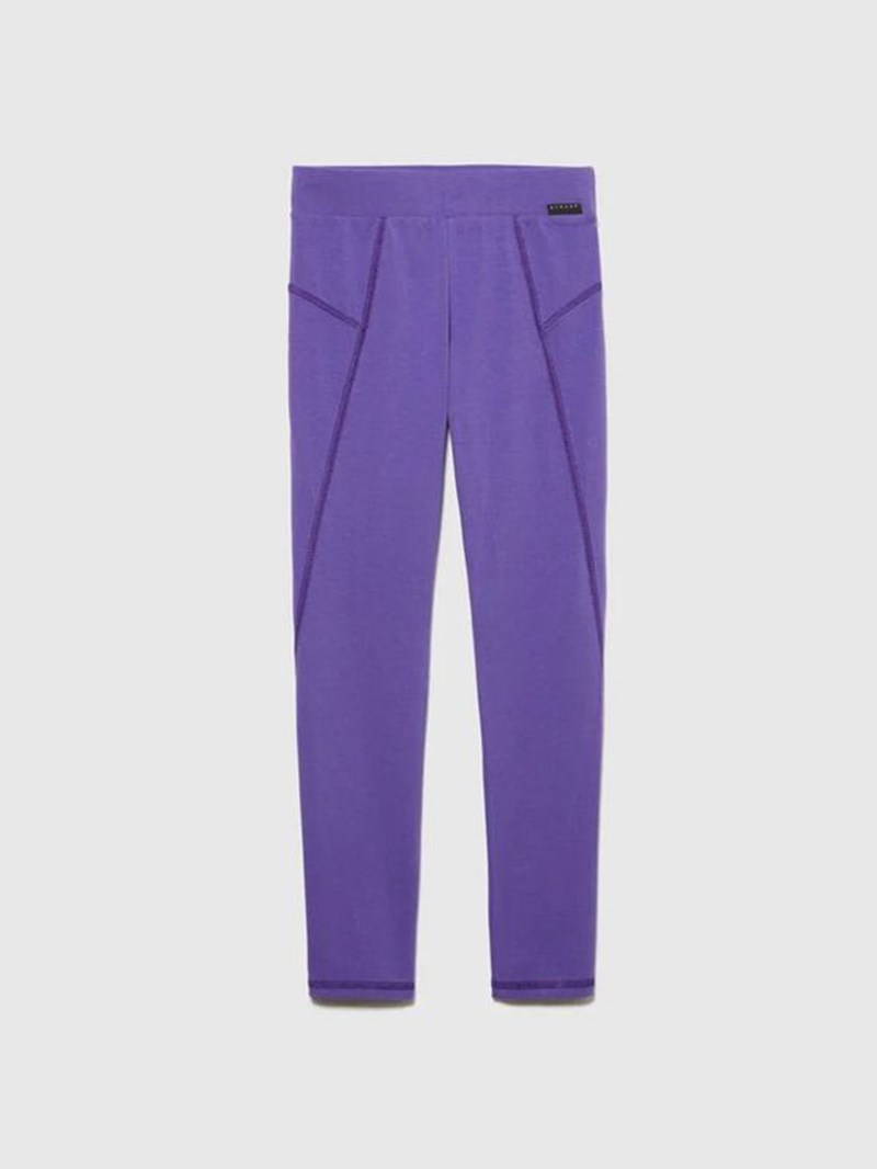 Lazy Sunday: 8 items που θα φορέσεις σε μία cozy Κυριακή στο σπίτι - εικόνα 4