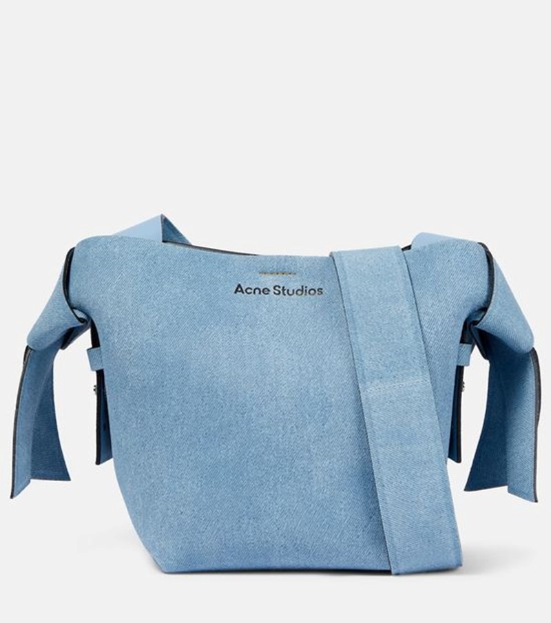 Denim on denim: Κάνε mix & match και απογείωσε το trend με τα denim κομμάτια που σου προτείνουμε - εικόνα 9
