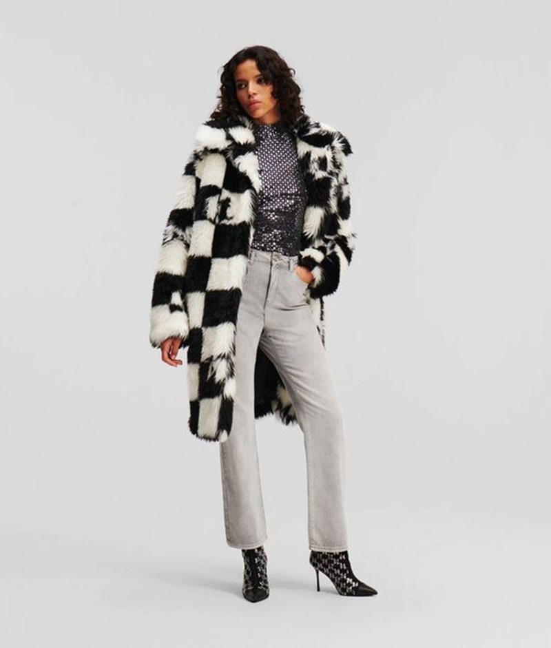 8 faux fur παλτό για ασυναγώνιστες χειμερινές εμφανίσεις - εικόνα 12