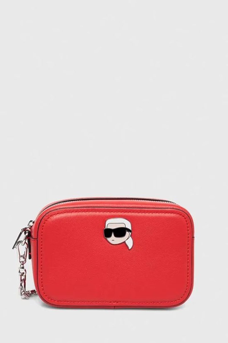 Christmas in red: 10 budget-friendly items στο festive κόκκινο της σεζόν - εικόνα 8