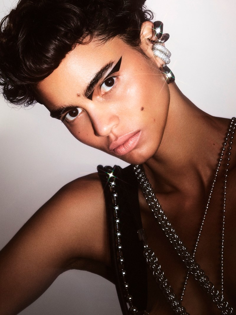 4 glam μακιγιάζ για να λάμψεις στο ρεβεγιόν της Πρωτοχρονιάς - εικόνα 1