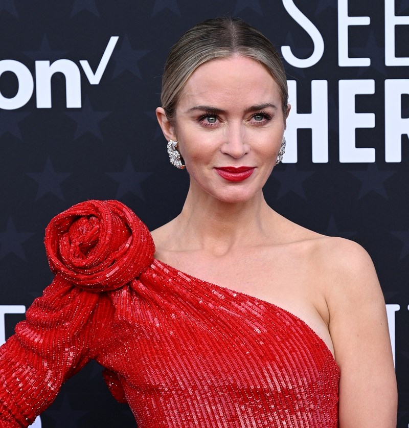 Critics Choice Awards 2024: Αυτά τα beauty looks αξίζουν σίγουρα την προσοχή σου - εικόνα 3