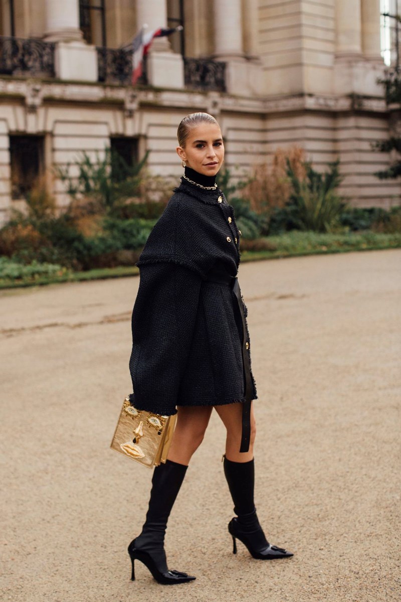Εβδομάδα Μόδας Υψηλής Ραπτικής: Τα street style σύνολα που τράβηξαν τα βλέμματα στους δρόμους του Παρισιού - εικόνα 4