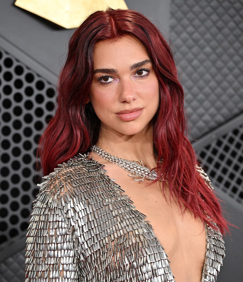 Grammy Awards 2024: Αυτά τα beauty looks κέρδισαν το ενδιαφέρον μας - εικόνα 1