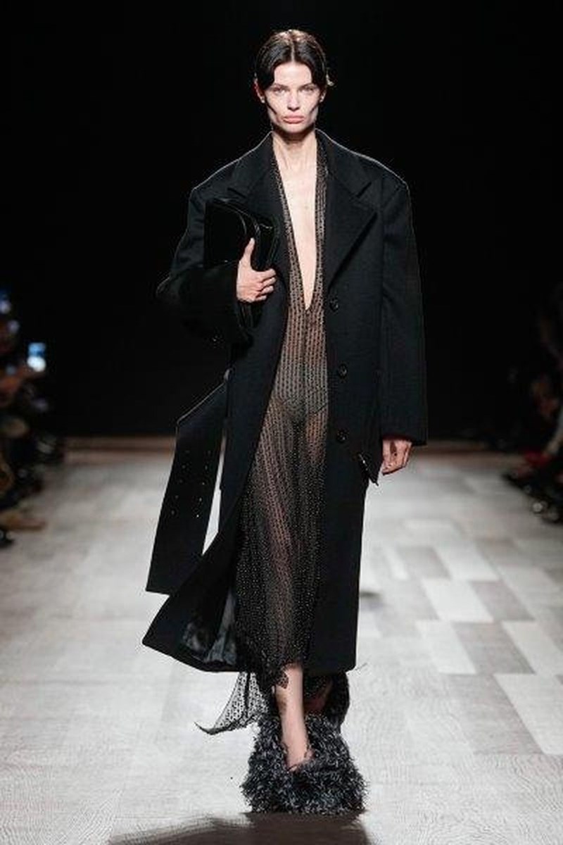 Ferragamo FW24: Μια συλλογή ωδή στην ελευθερία της έκφρασης - εικόνα 7