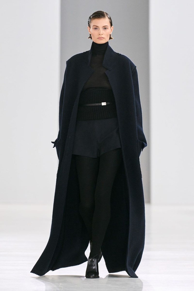 Max Mara FW24: Η φθινοπωρινή συλλογή εμπνέεται από την Belle Époque και απευθύνεται στη γυναίκα του σήμερα - εικόνα 1