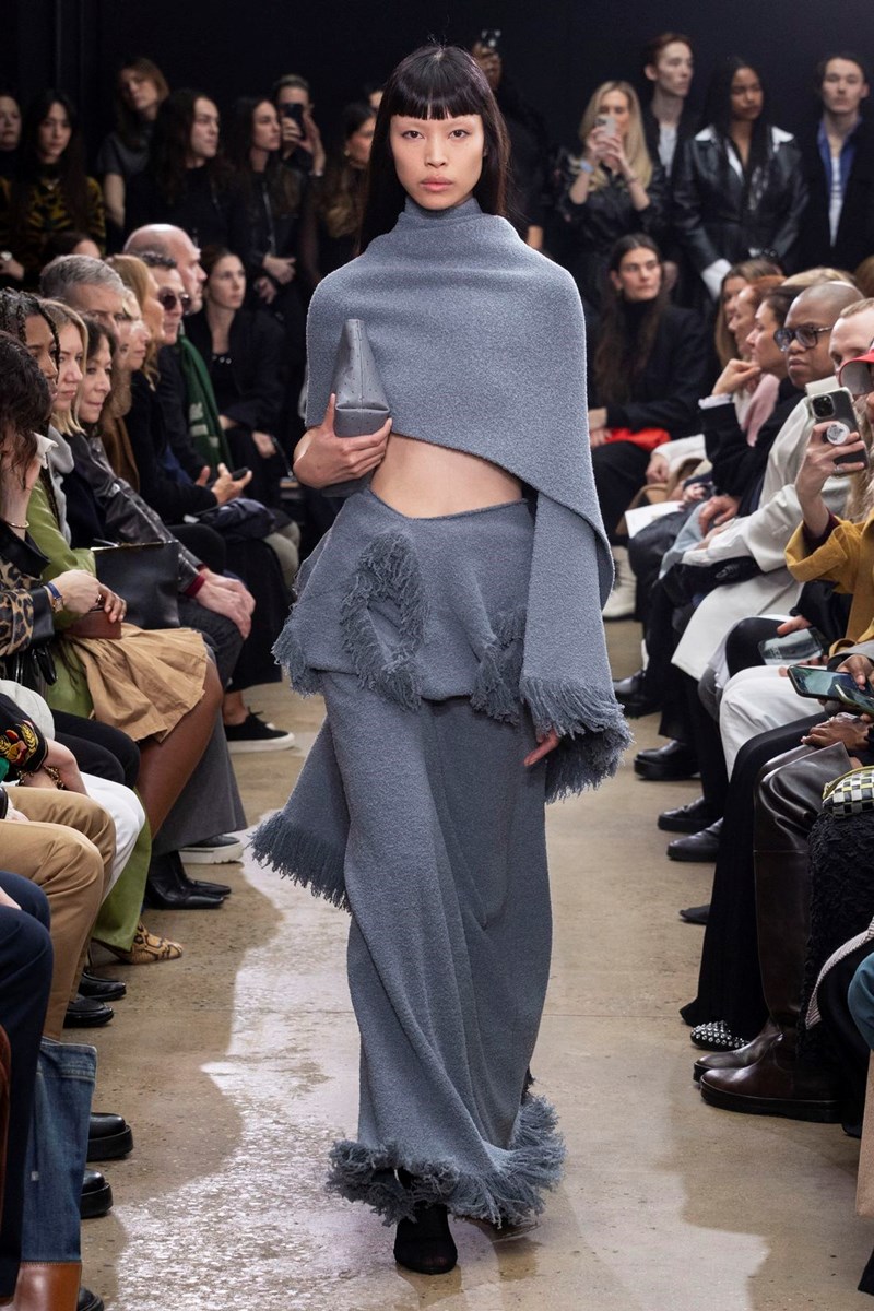 NYFW FW24: Αυτα είναι τα trends που ξεχωρίσαμε στην Εβδομάδα Μόδας της Νέας Υόρκης για το φθινόπωρο του 2024 - εικόνα 11