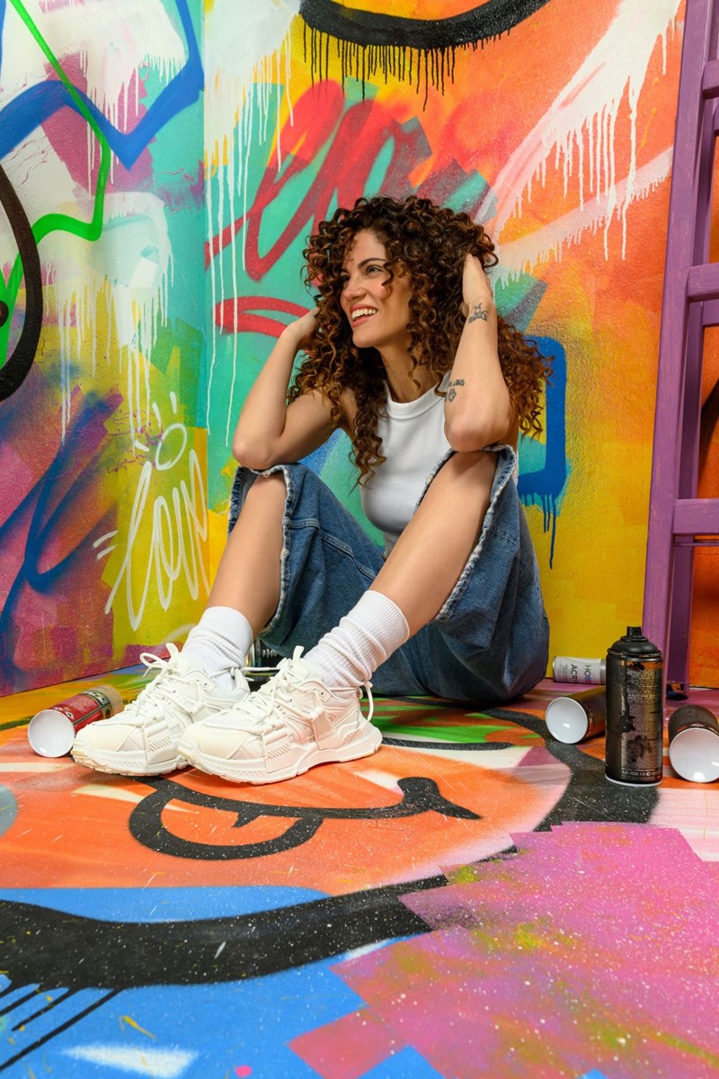 Βρήκαμε τα sneakers στα οποία δεν θα μπορείς να "πεις όχι" τη νέα σεζόν - εικόνα 1