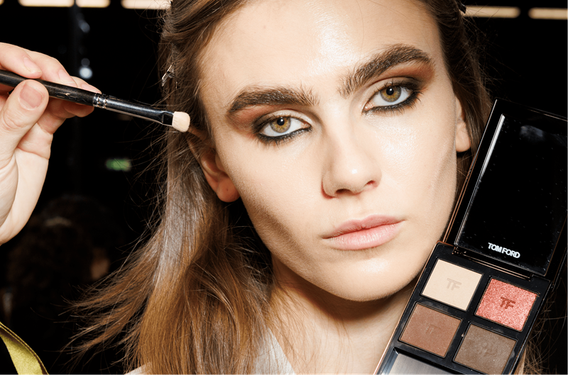 Tom Ford Beauty: Ξέρουμε όλα τα προϊόντα ομορφιάς που επιλέχθηκαν για το show FW24 - εικόνα 1